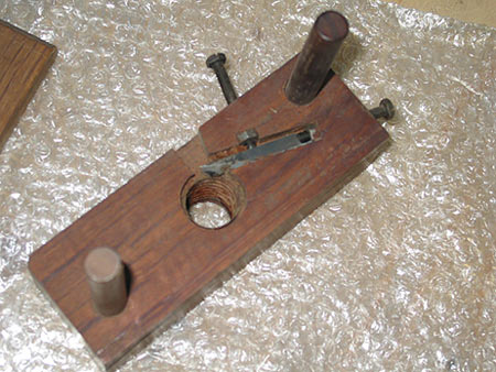 Rwandan wood screw cutter